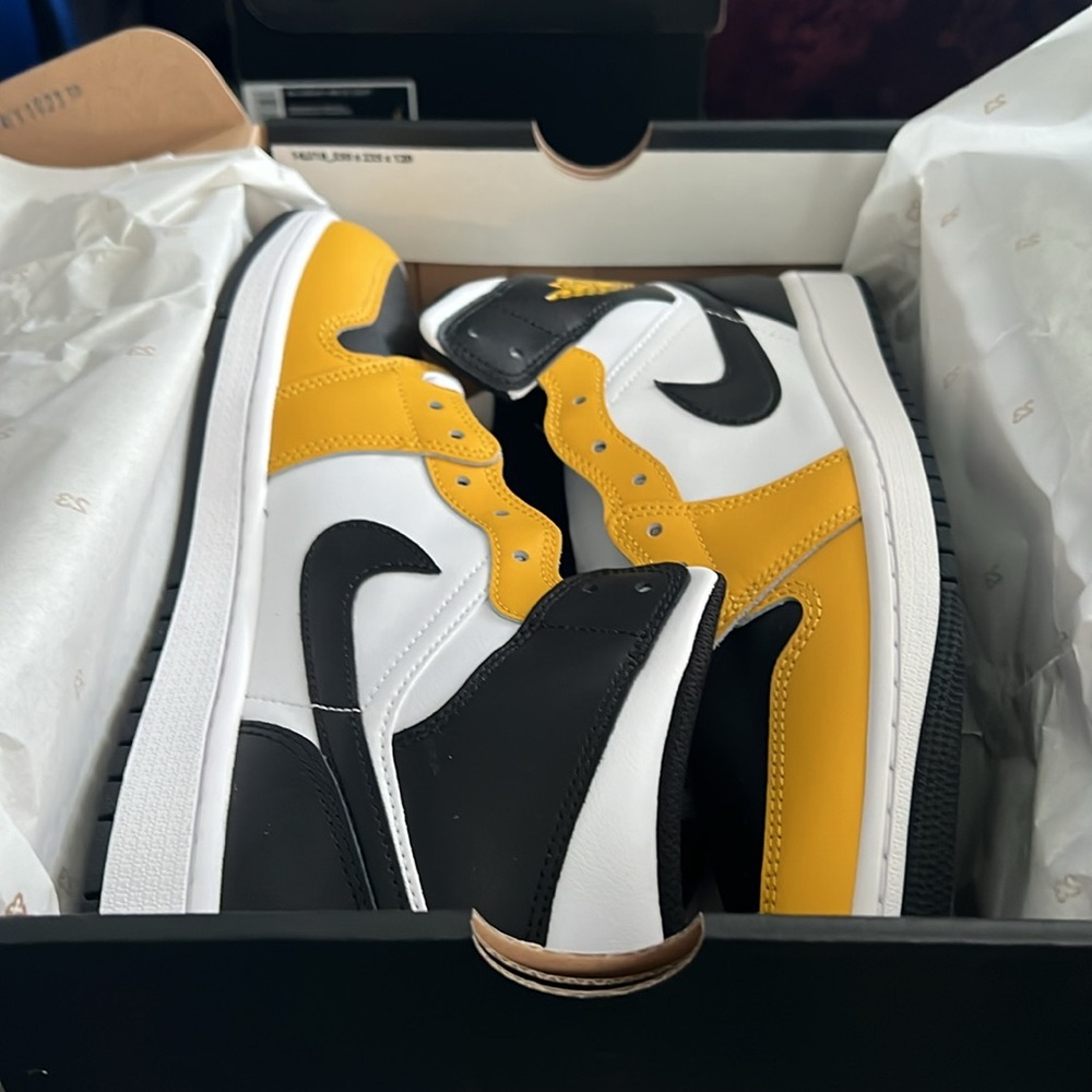Air Jordan bundle - Picture 8 of 9